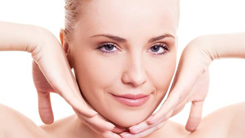 پزشک زیبایی اصفهان | تزریق فیلر در چانه