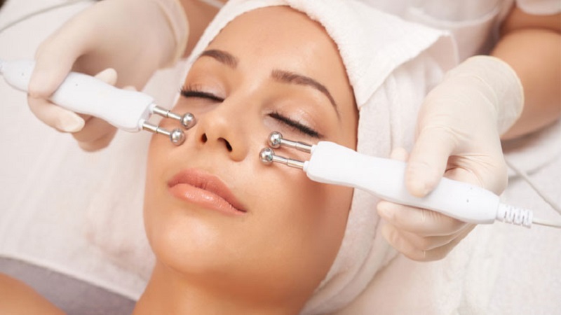 مشاوره پیش از جوانسازی پوست | ایمنی و خطرات | پزشک زیبایی اصفهان