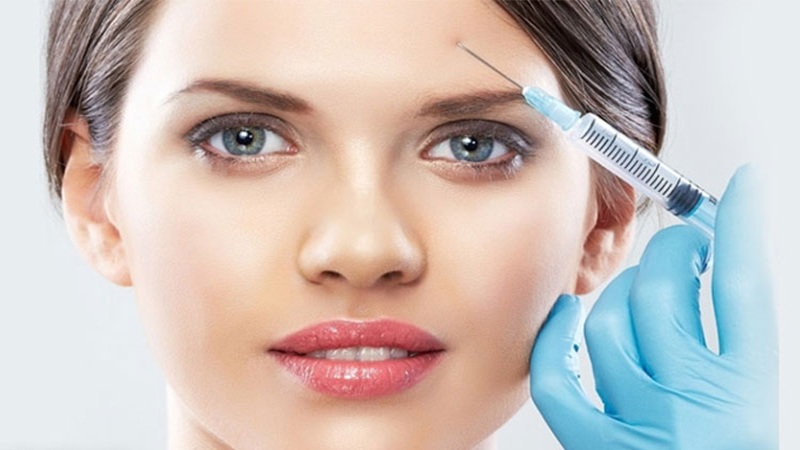 بوتاکس چیست و چگونه عمل می‌کند؟